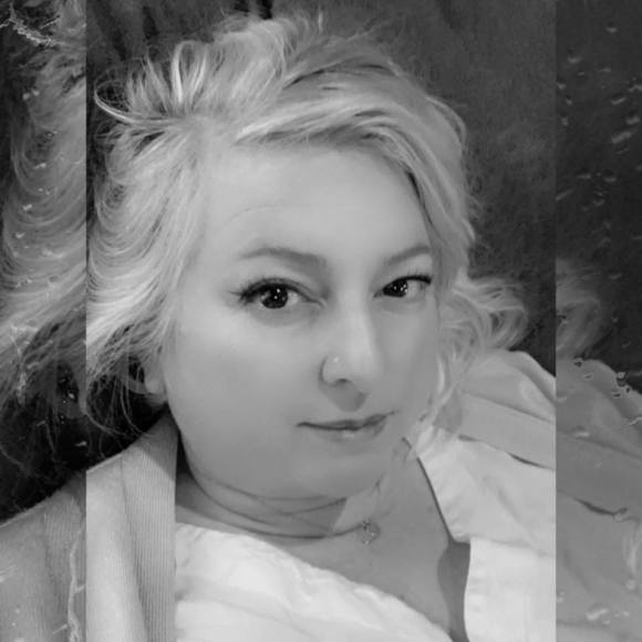 hollyann76